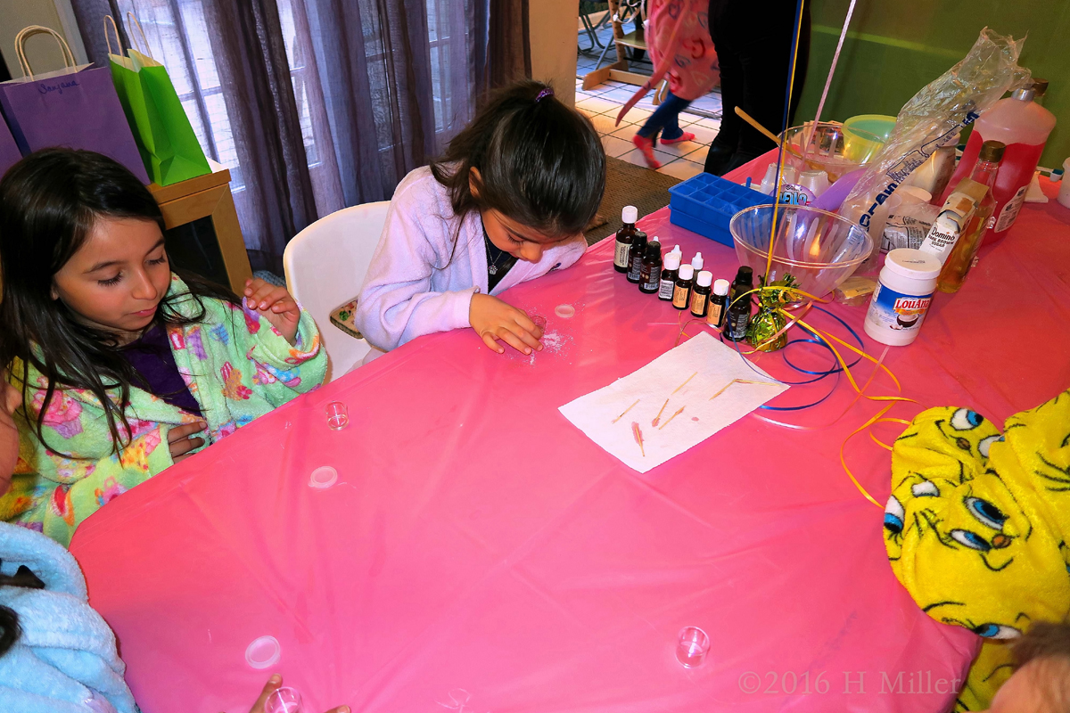 Kids Spa Craft Activity! 