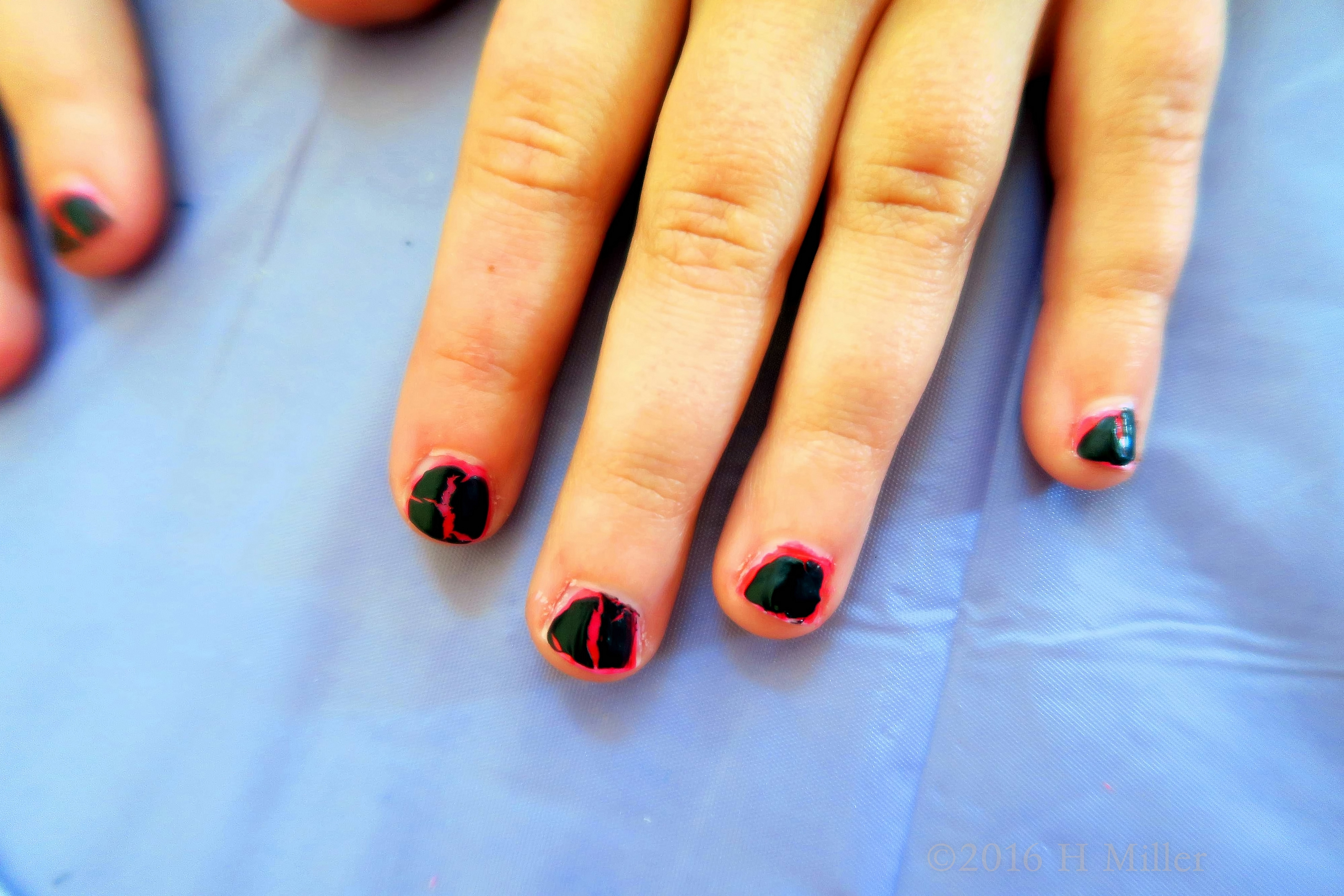 Her Kids Mani's All Shattered! Her Kids Mani's All Shattered!