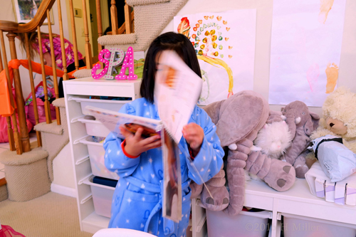 Checking Out The Nail Design Books Checking Out The Nail Design Books