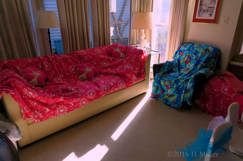 Colorful Spa Throws For The Couches Colorful Spa Throws For The Couches