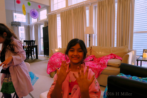 Her Kids Mani Looks Great! Her Kids Mani Looks Great!