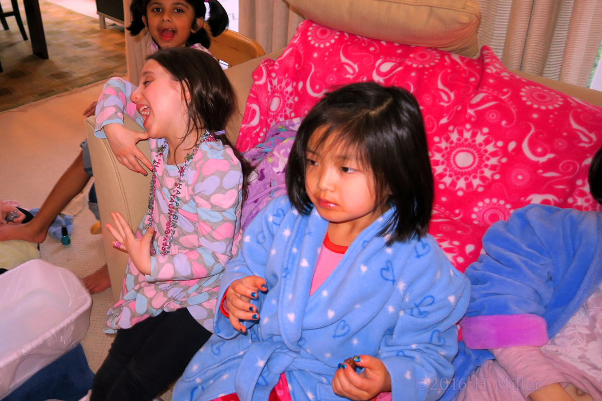 Playing On The Couch During The Kids Pedi Footbaths! 