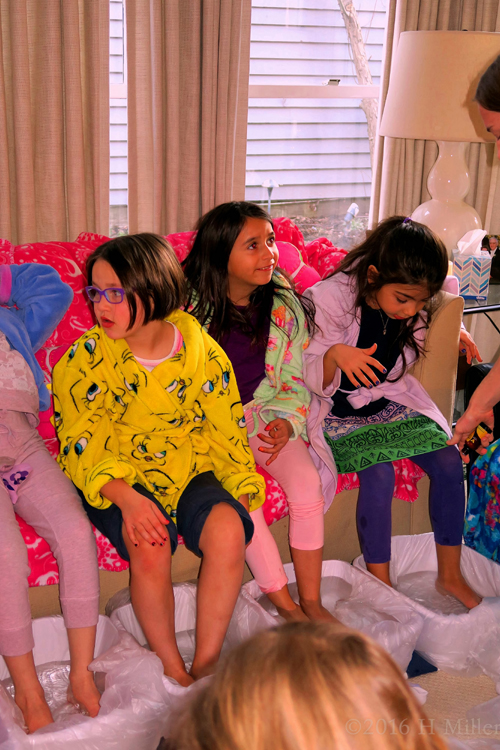 Hanging Out During Kids Pedicures Hanging Out During Kids Pedicures