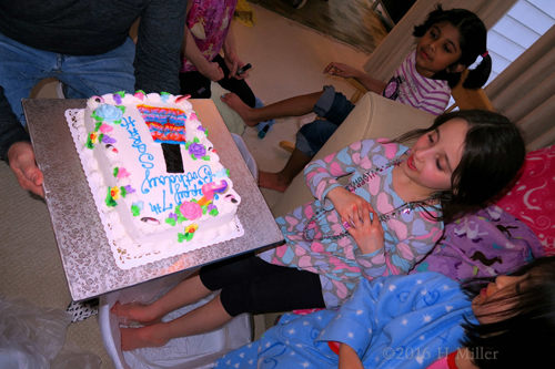 What A Cute Nail Polish Bottle On The Kids Spa Themed Cake!