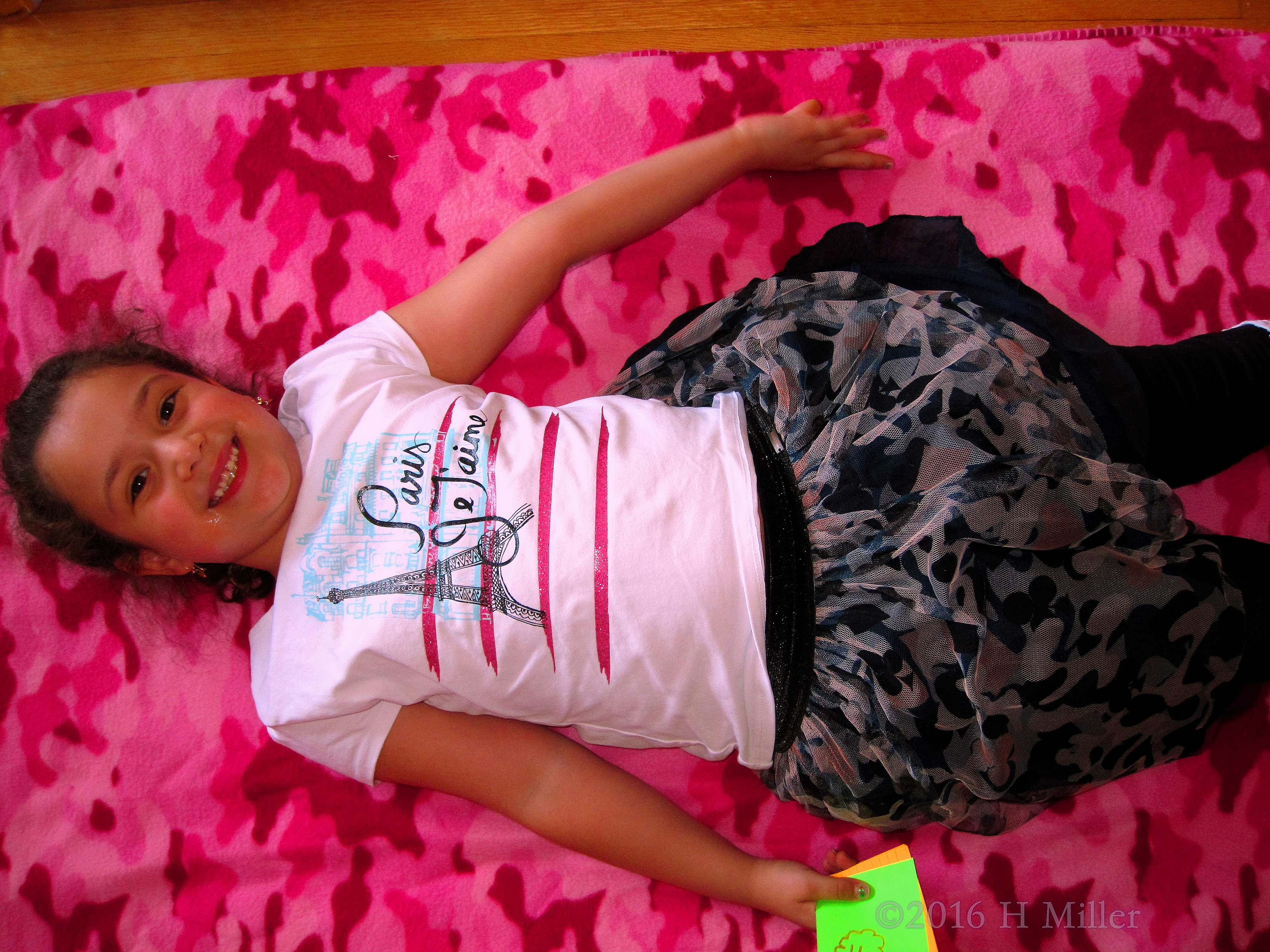 Lying Down Before Kids Massages Lying Down Before Kids Massages