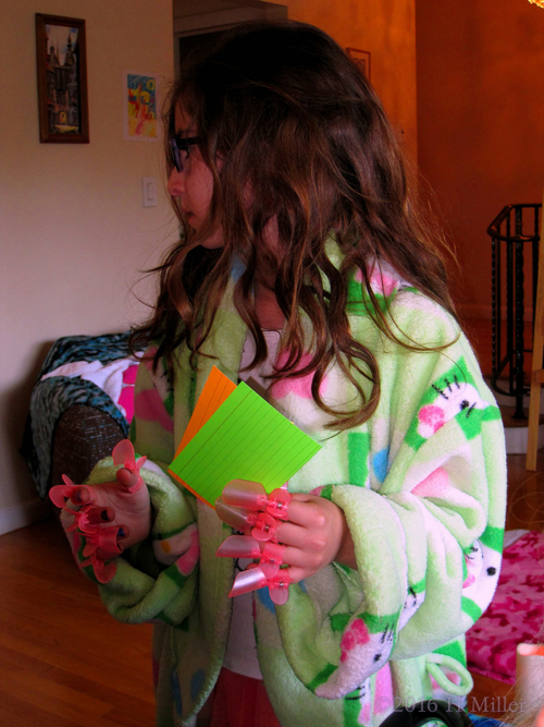 Looking Around After Manis Looking Around After Manis