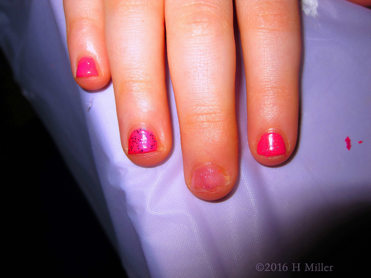 Pretty Pink Mini Mani