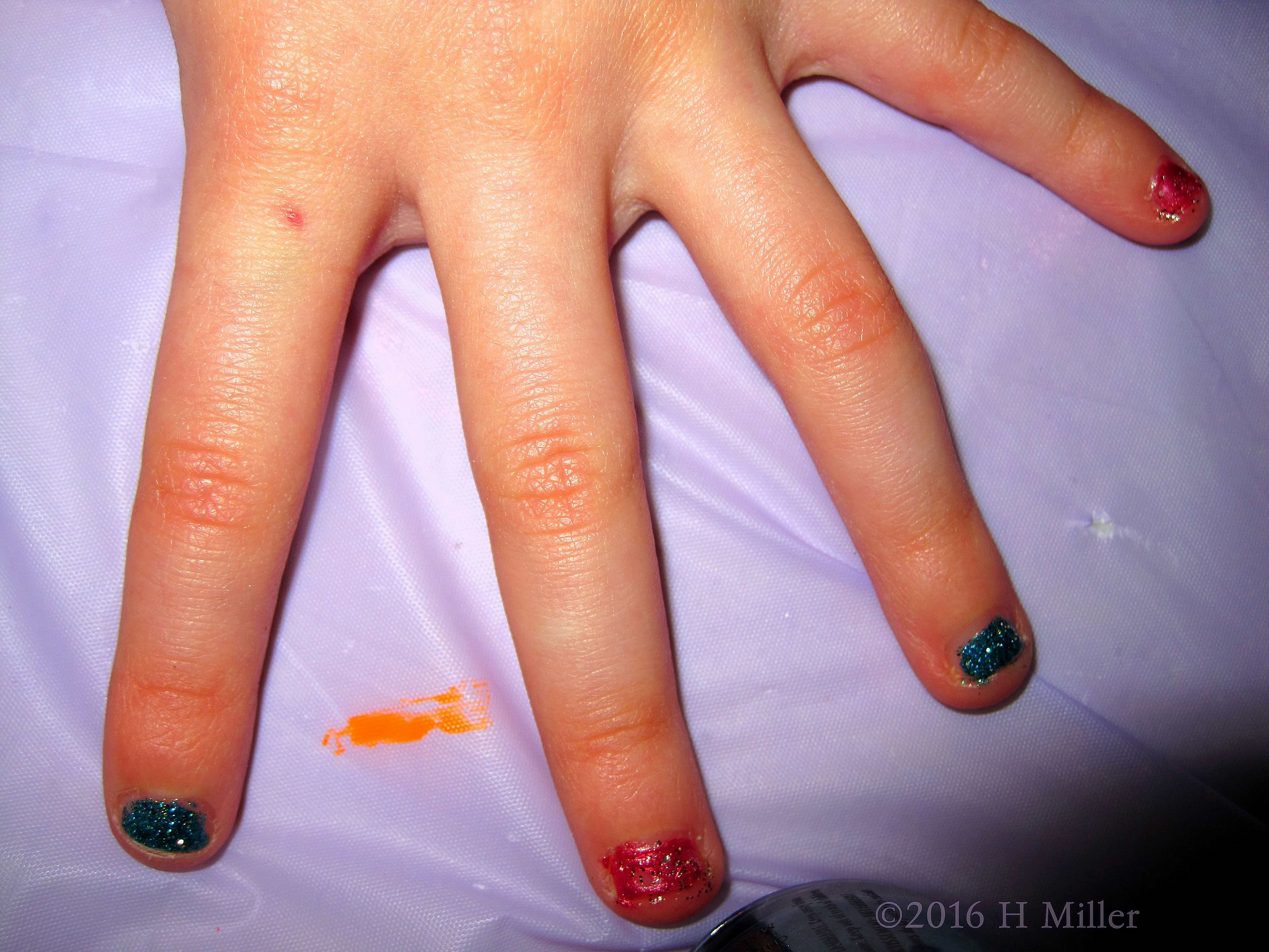 Pink And Blue Mini Manicure 