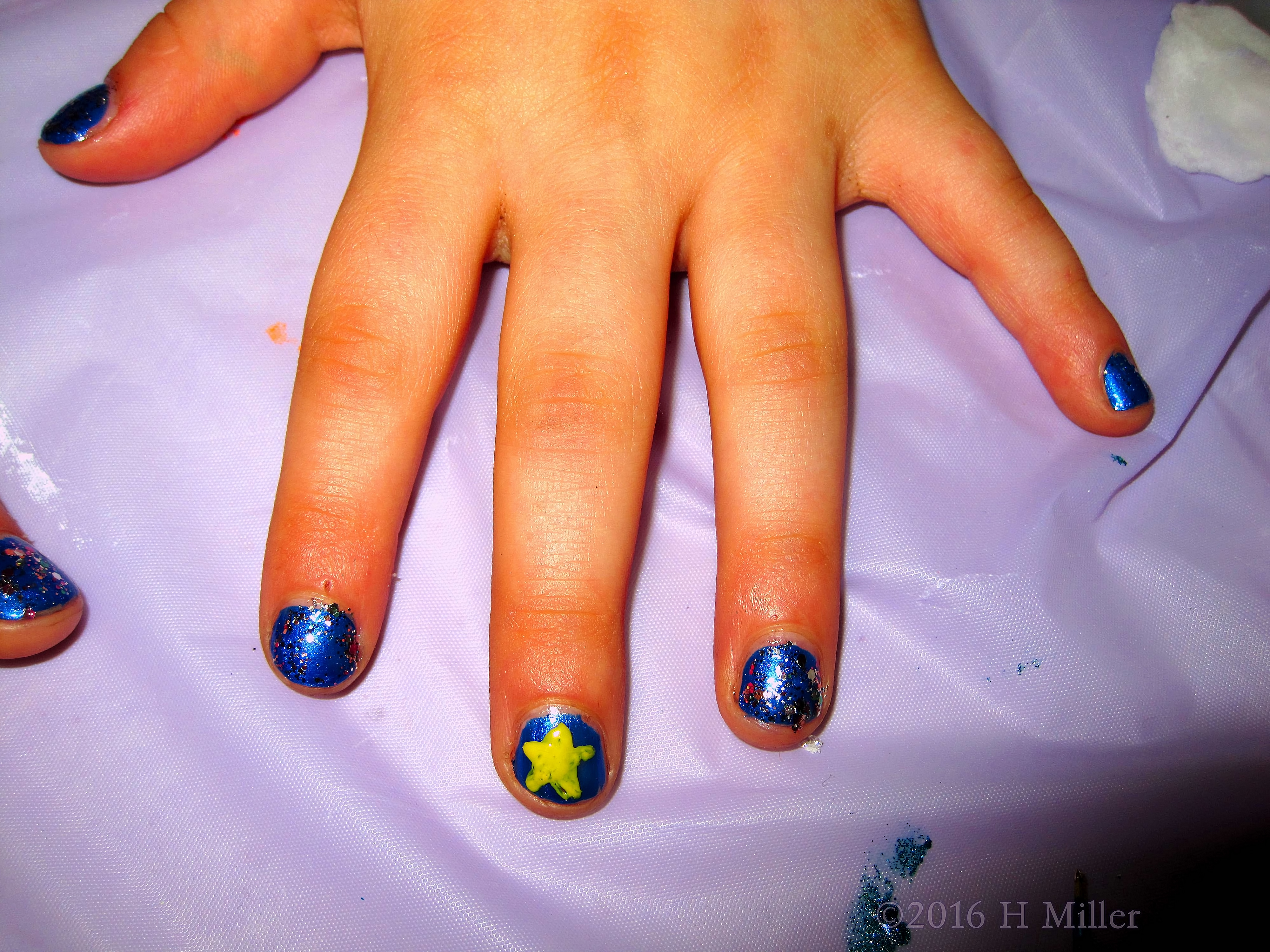 Pretty Yellow And Blue Floral Mini Mani