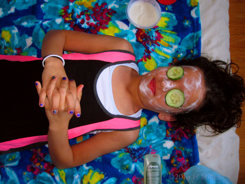 Super Relaxed In A Yummy Vanilla Facial Super Relaxed In A Yummy Vanilla Facial