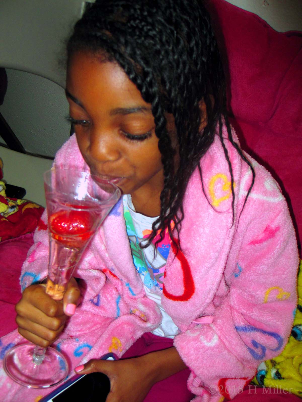 Strawberries And Sparkly Apple Cider Are Perfect For Birthday Parties 