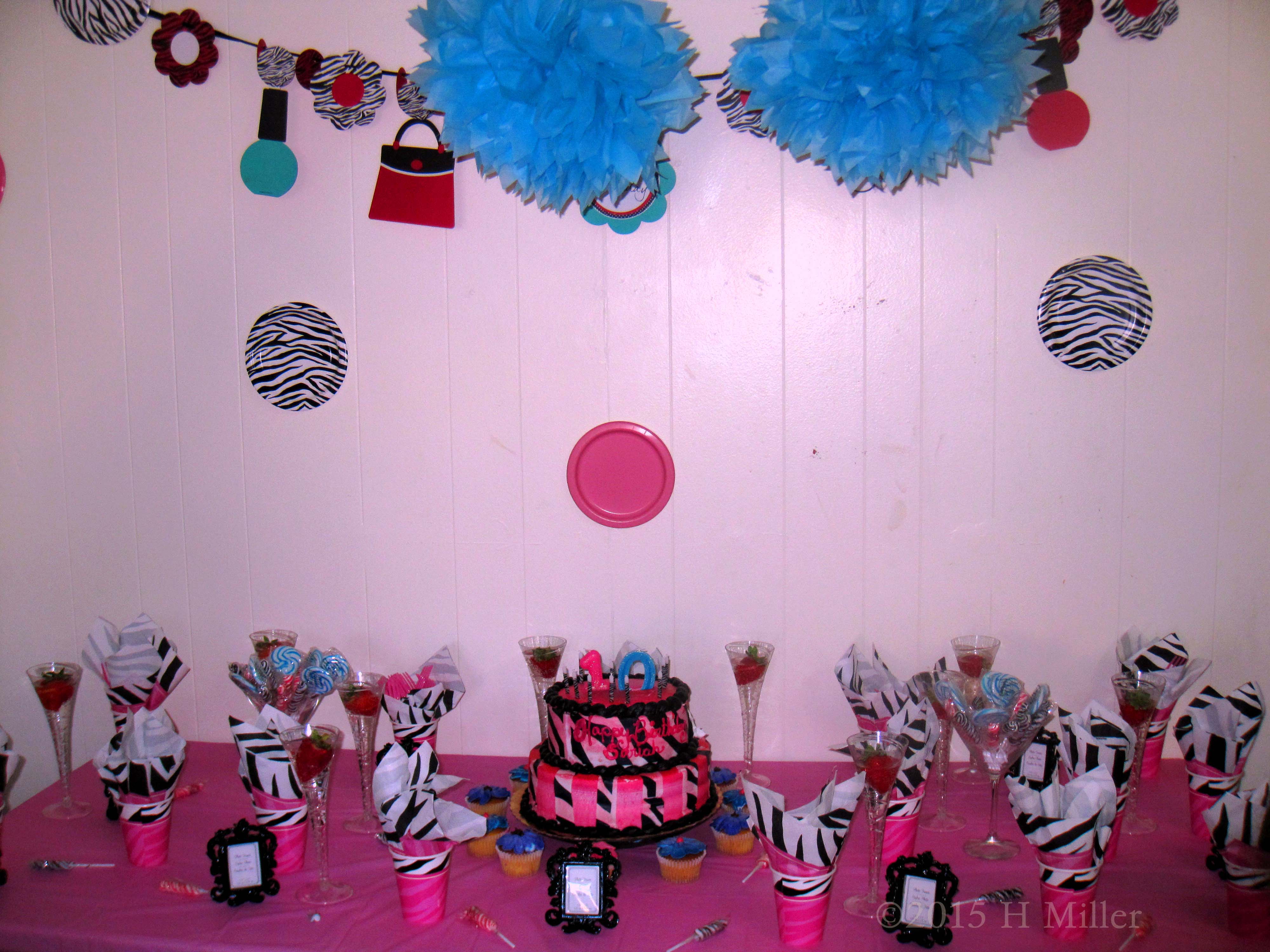 A Photo Of The Treats Table A Photo Of The Treats Table