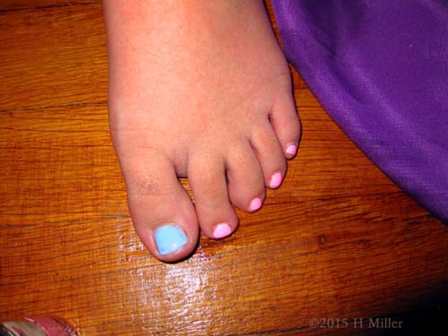 Her Kids Pedi Looks Cute On The Other Nails Also