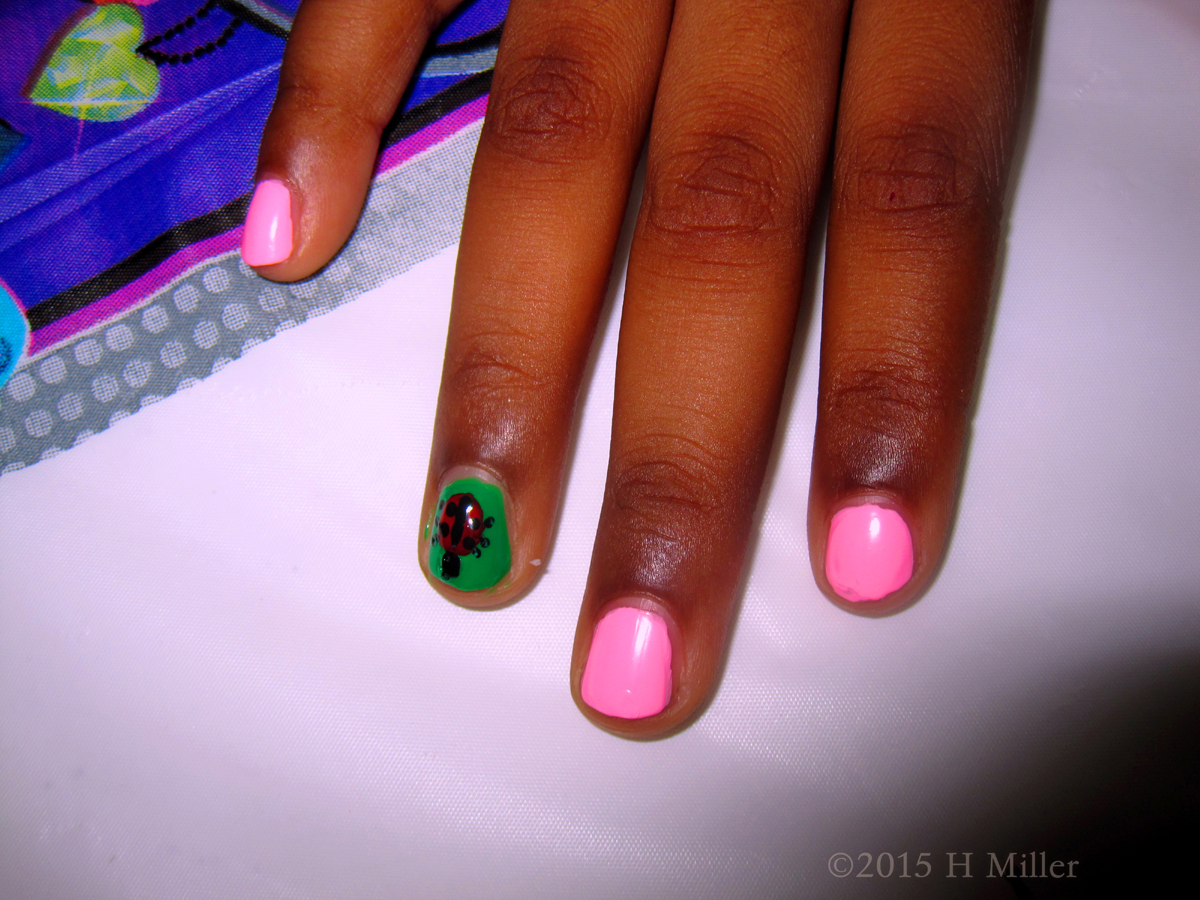 Adorable Ladybug Design On Leaf Green Color 