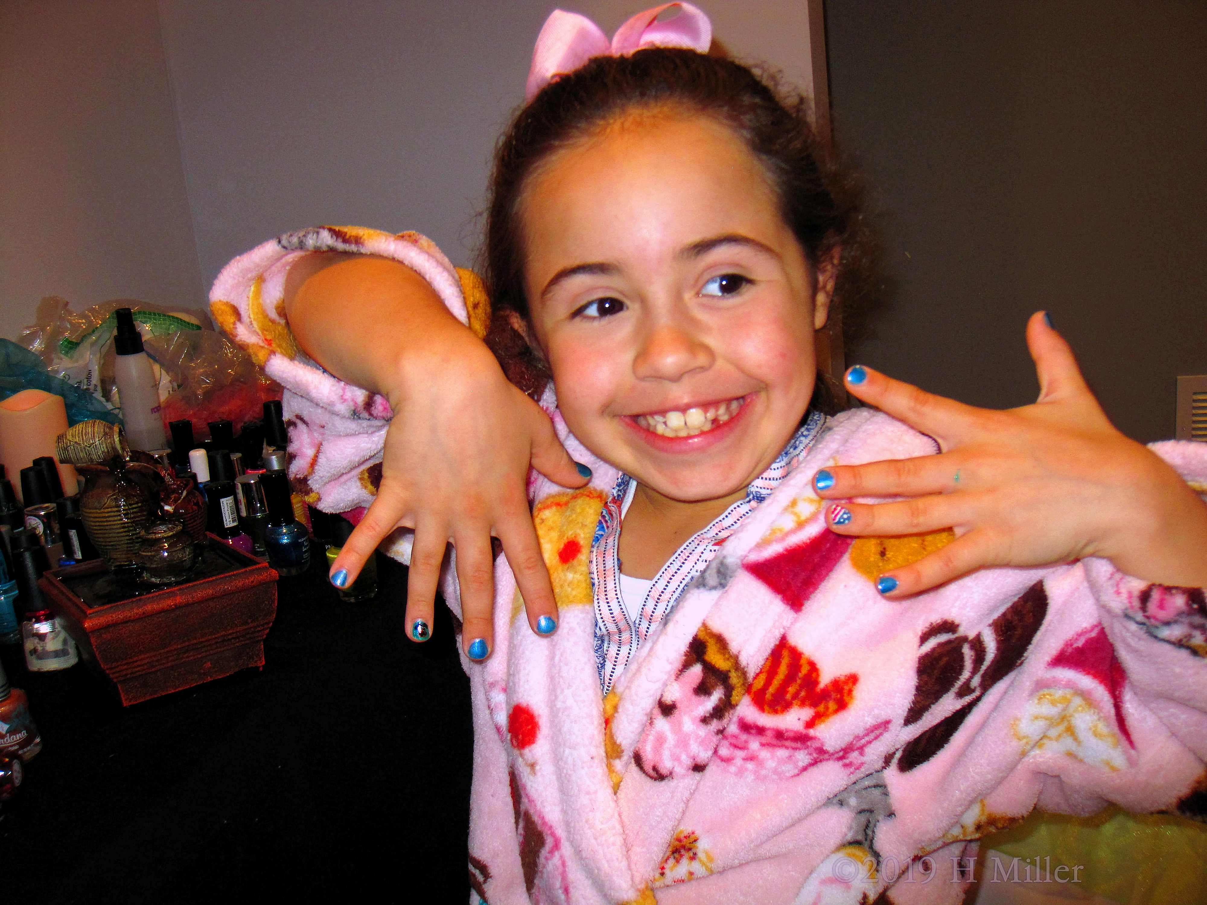 How's My Pretty Girls Manicure! How's My Pretty Girls Manicure!