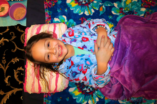 I Am Having Fun At My Friends' Birthday Party I Am Having Fun At My Friends' Birthday Party