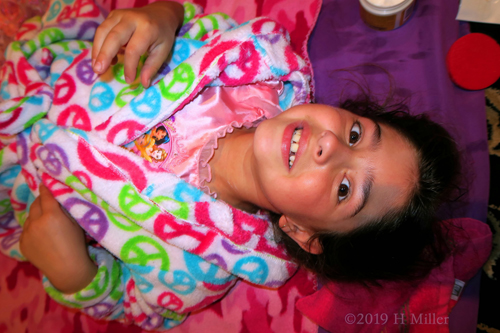 I Am Having Fun At The Facial For Kids Area I Am Having Fun At The Facial For Kids Area