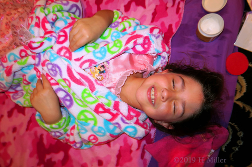 Is She Really Sleeping Or Just Relaxing With A Facial For Girls! Is She Really Sleeping Or Just Relaxing With A Facial For Girls!