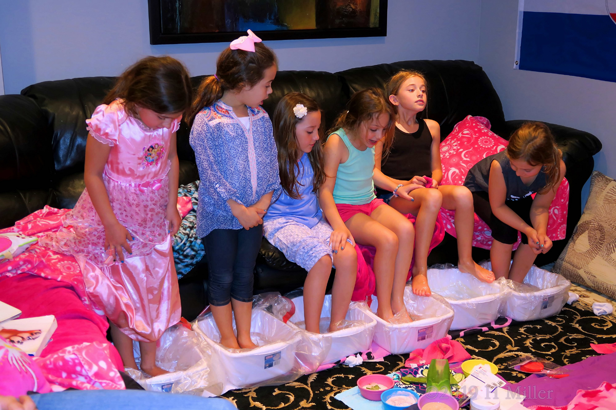 Savannah With Her Friends At The Kids Pedicure Nail Spa 