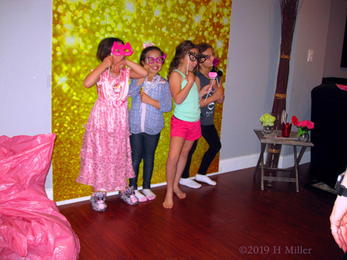 Savannah With Her Friends Posing With Funny Prop