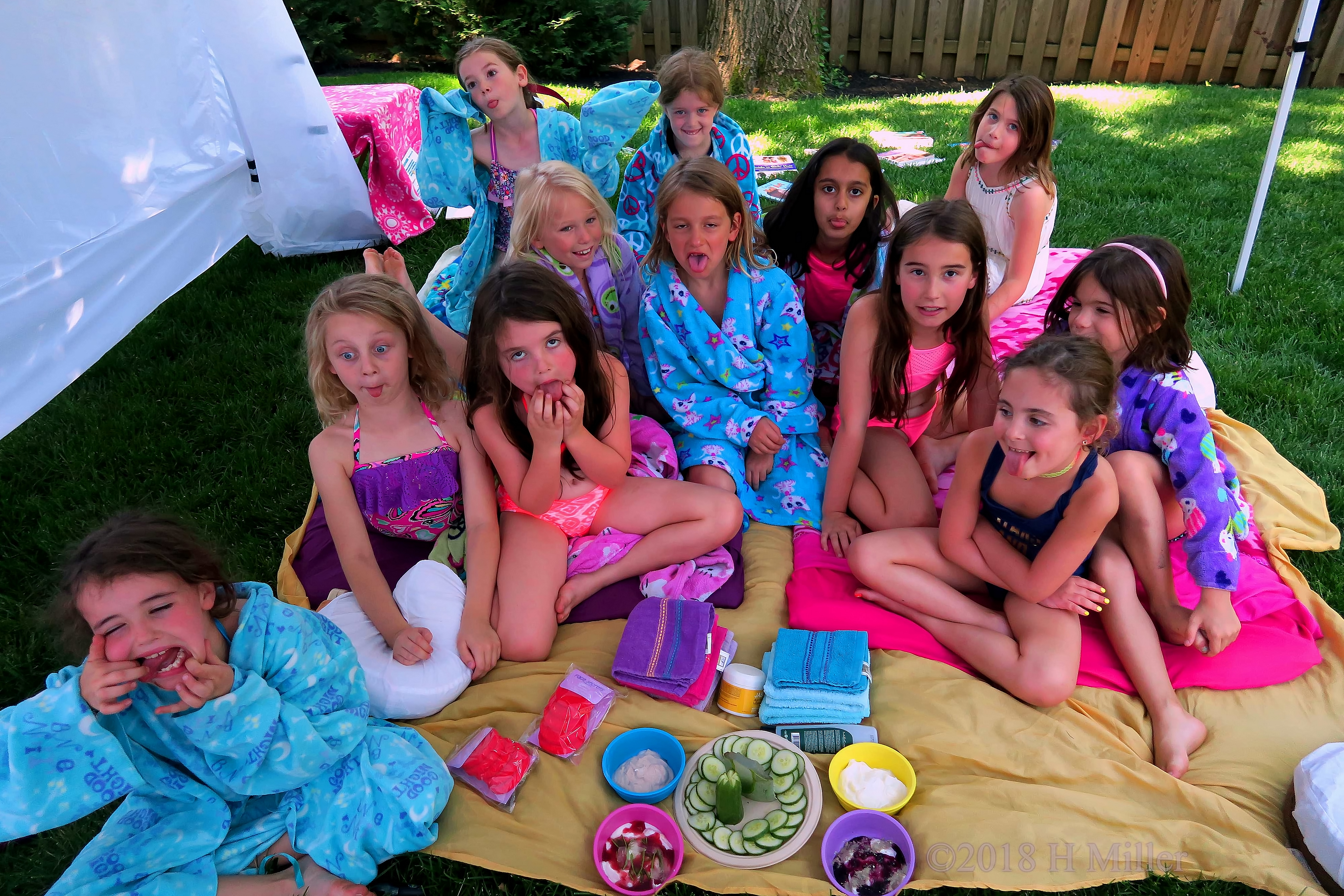 Group Photo With More Silly Faces! 4 Group Photo With More Silly Faces! 4