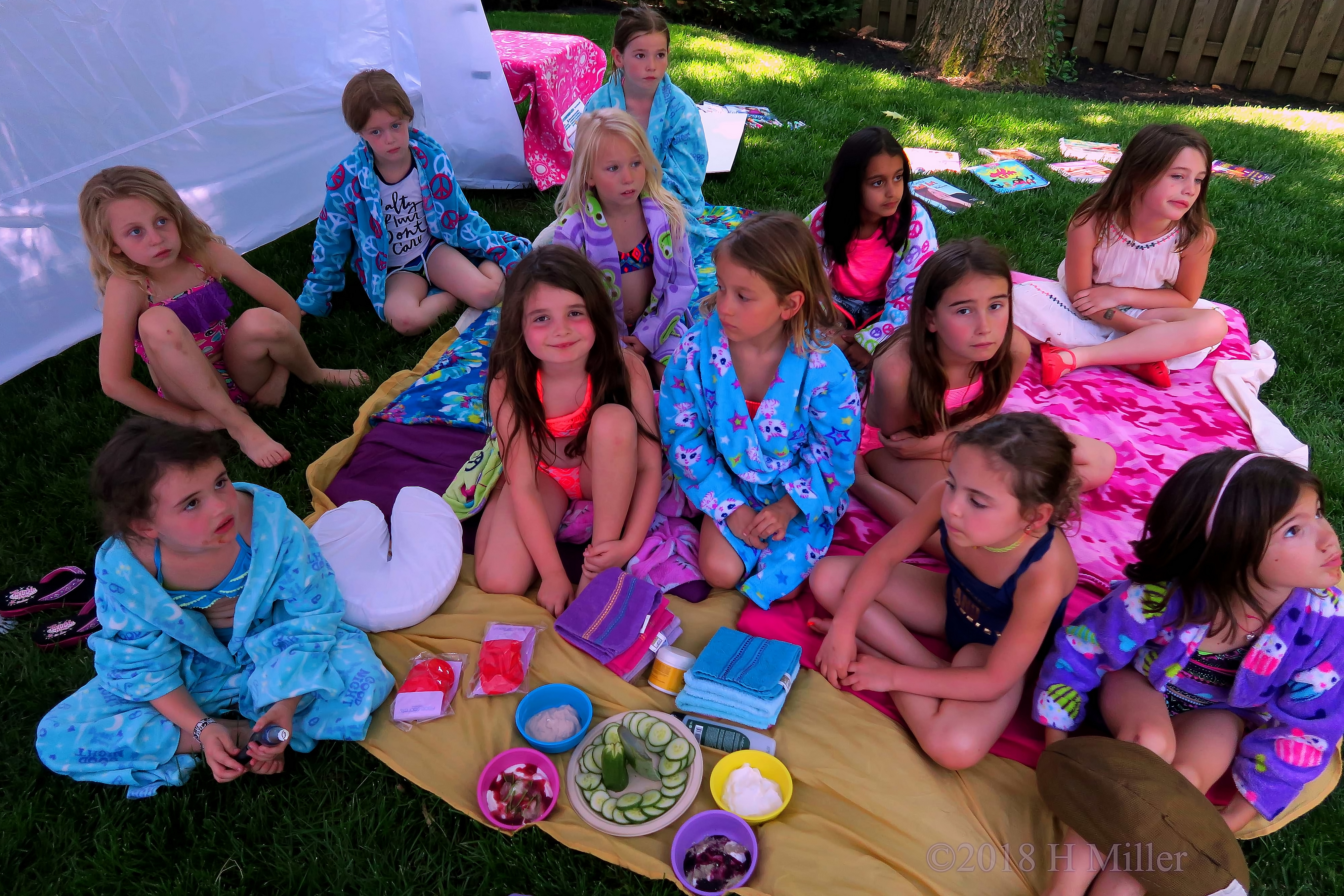 Party Guests Hanging Out At The Spa Party 4 Party Guests Hanging Out At The Spa Party 4