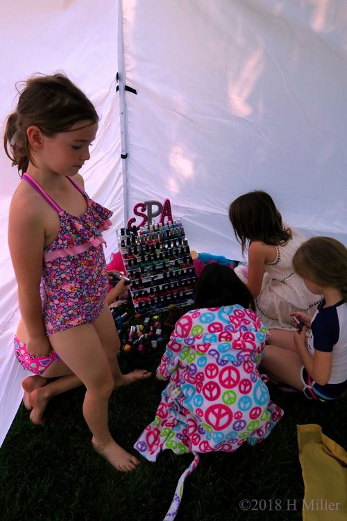 Nail Salon Time For Spa Party Guests 