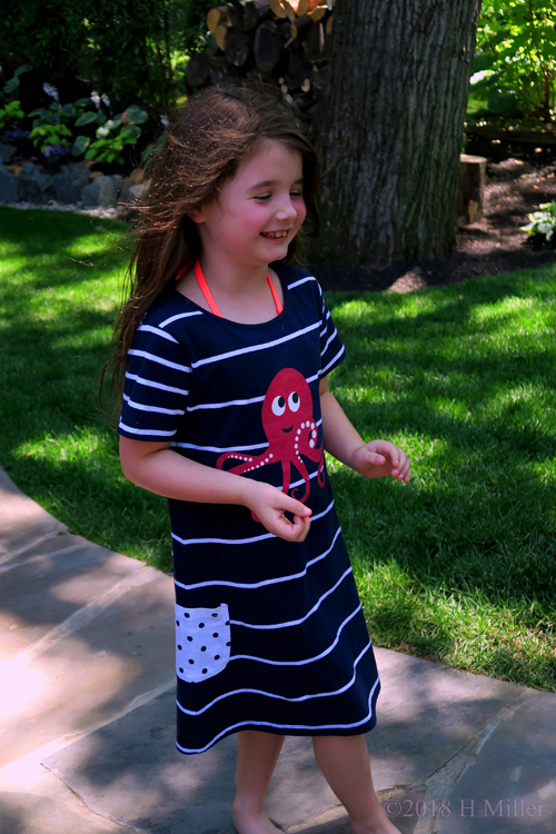 Party Guest Dancing At The Spa Party Party Guest Dancing At The Spa Party