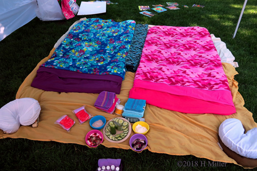 This Is The Ultimate Face Mask Setup At The Spa Party For Girls. This Is The Ultimate Face Mask Setup At The Spa Party For Girls.