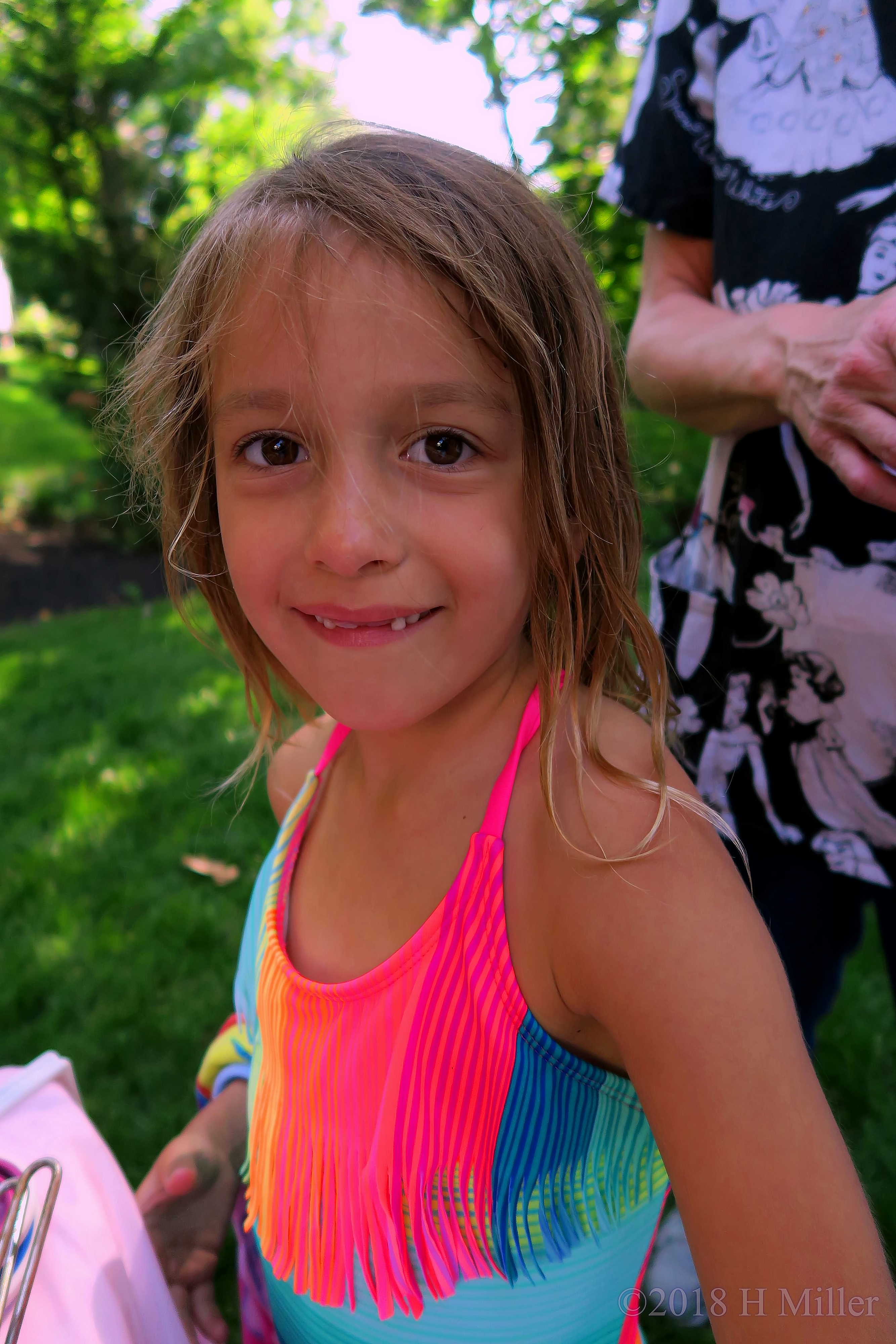 Spa Party Guest Posing, Smiling, Doing Arts And Crafts 4 Spa Party Guest Posing, Smiling, Doing Arts And Crafts 4