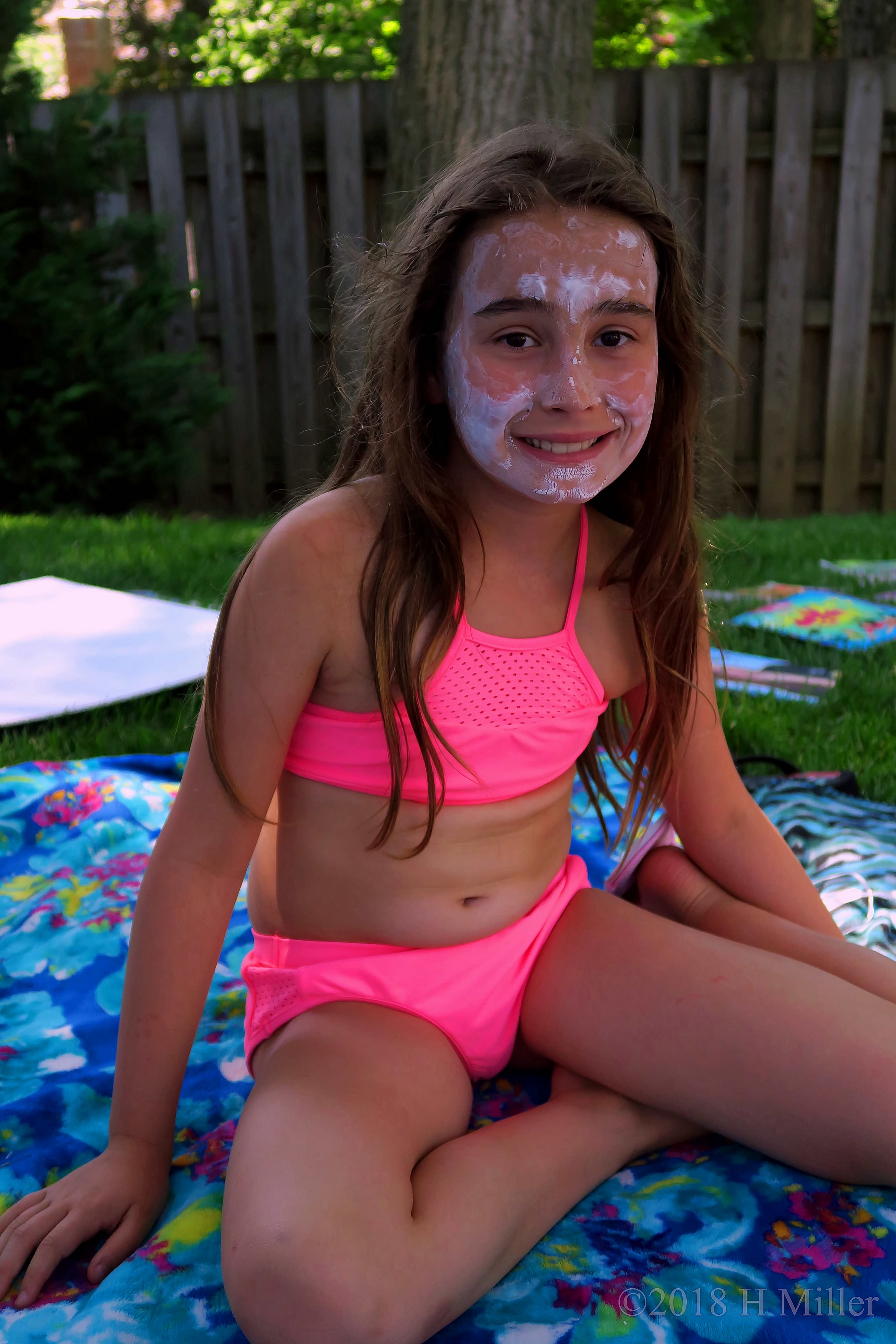 Waiting For Kids Facial Masque To Dry Waiting For Kids Facial Masque To Dry