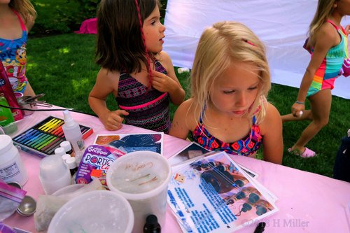 Hair Chalk For Hairstyling And Lip Balm Kids Crafts Hair Chalk For Hairstyling And Lip Balm Kids Crafts