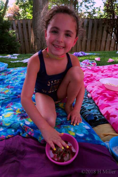 Spa Party With Neon Kids Manicure Spa Party With Neon Kids Manicure