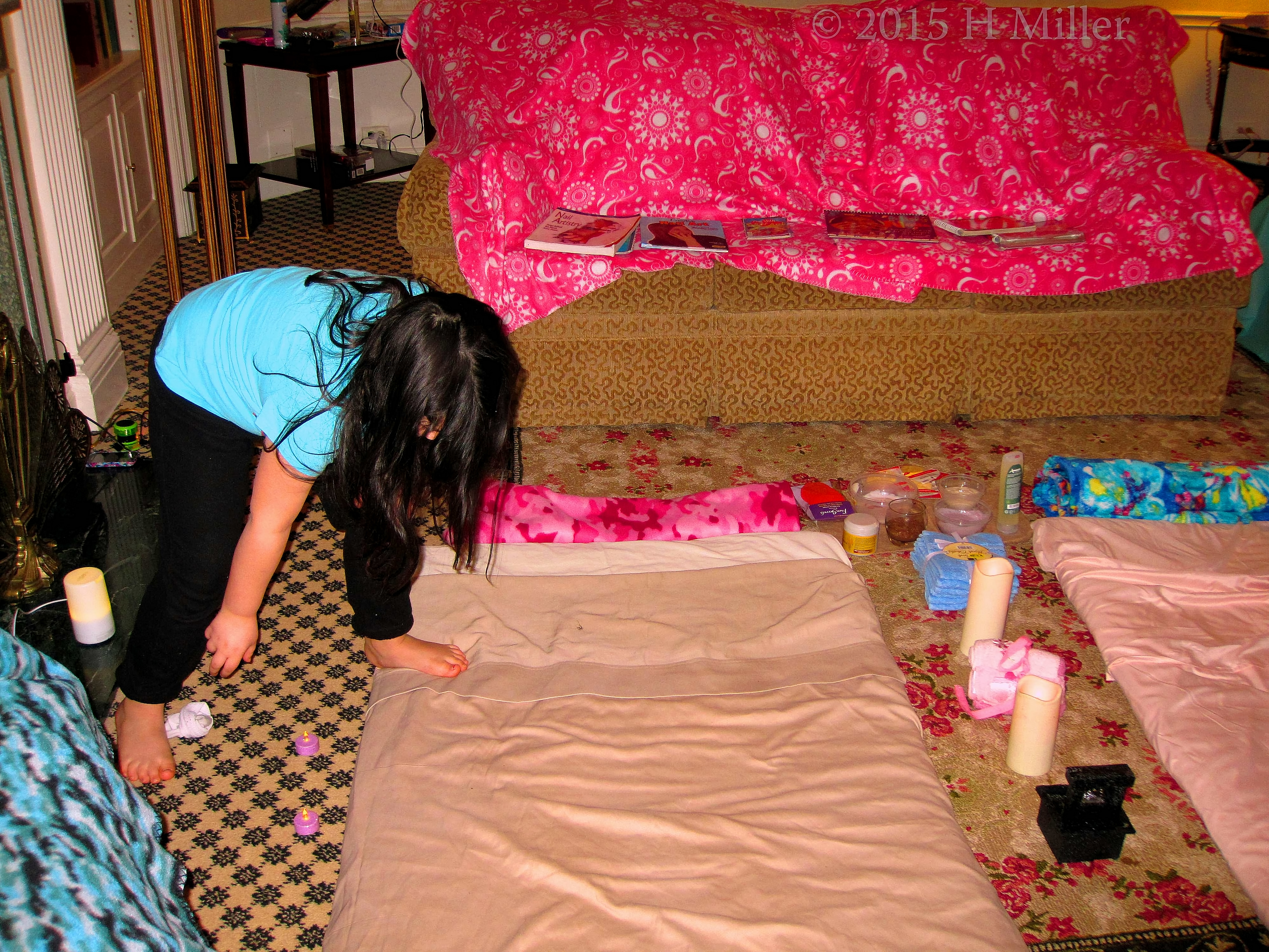 Checking Out The Cool Flameless LED Candles! Checking Out The Cool Flameless LED Candles!