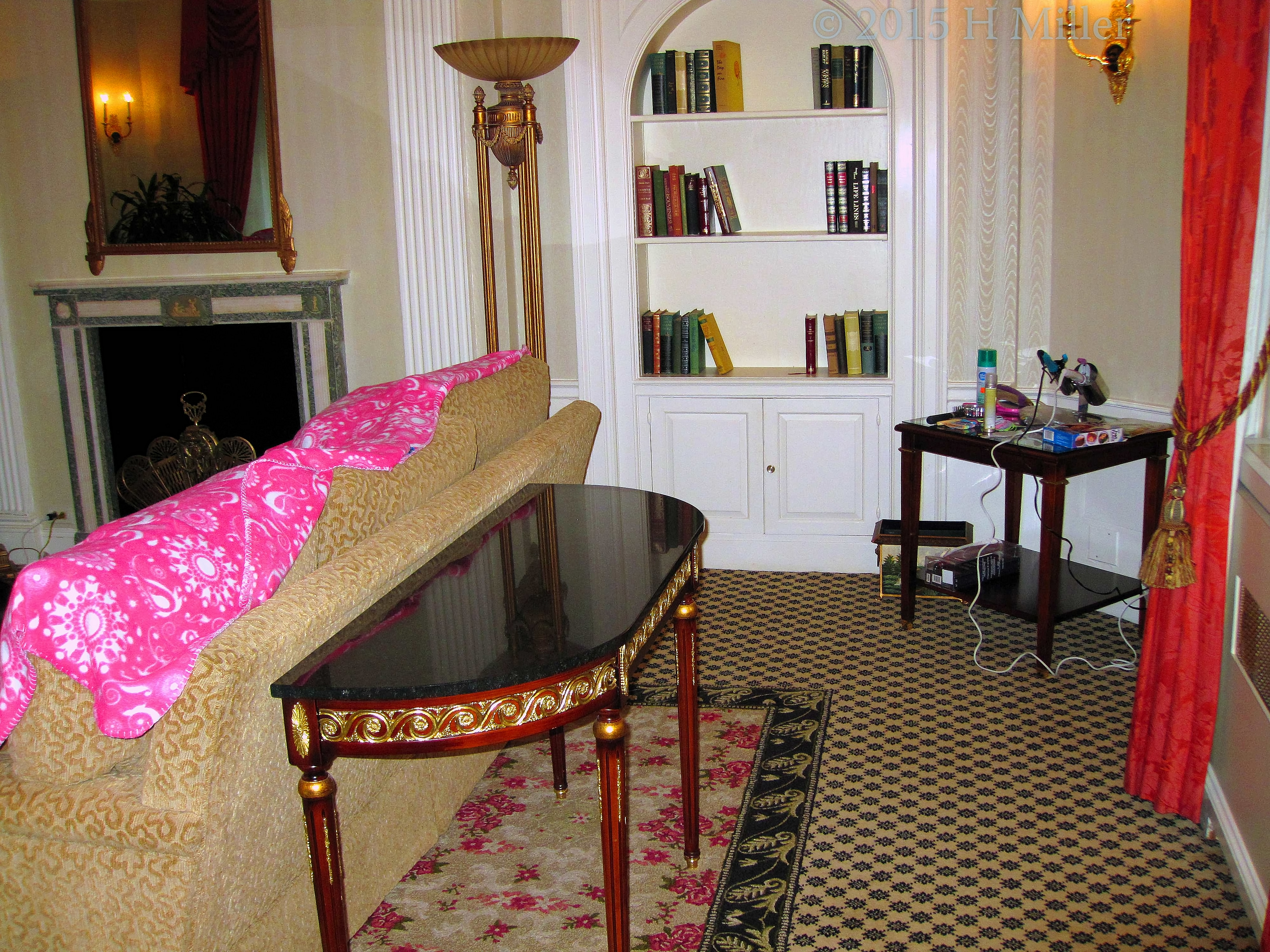 Kids Spa Party Hair Styling Area With Waldorf Astoria Furnishings As Backdrop. Kids Spa Party Hair Styling Area With Waldorf Astoria Furnishings As Backdrop.