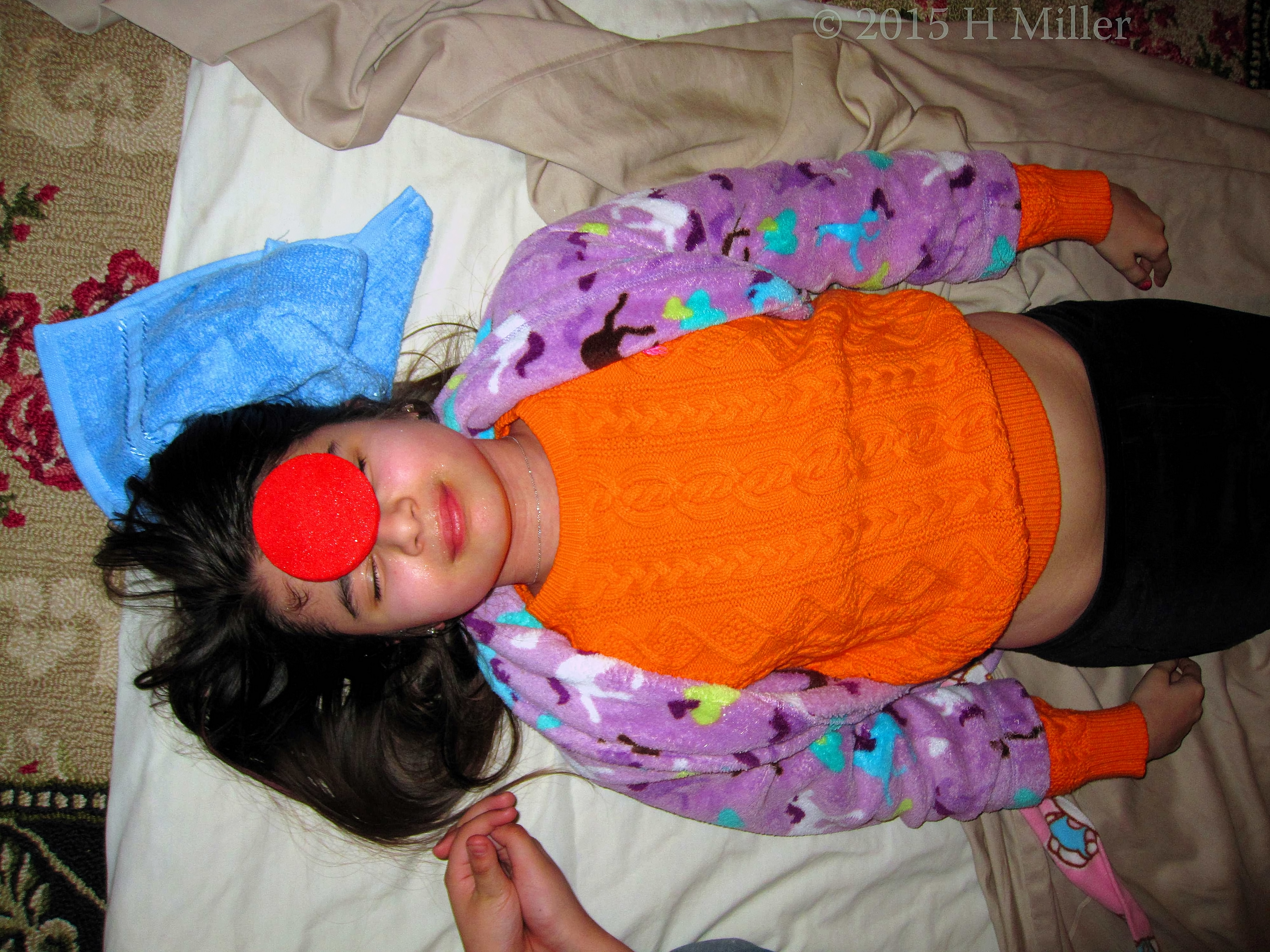 Kids Spa Facial Sponge For Warm Water Before The Facial Cleanser. Kids Spa Facial Sponge For Warm Water Before The Facial Cleanser.