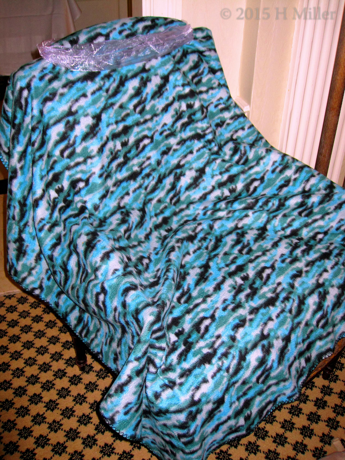 Cool Patterns! Thrpws Cover The Elegant Hotel Furniture. 4