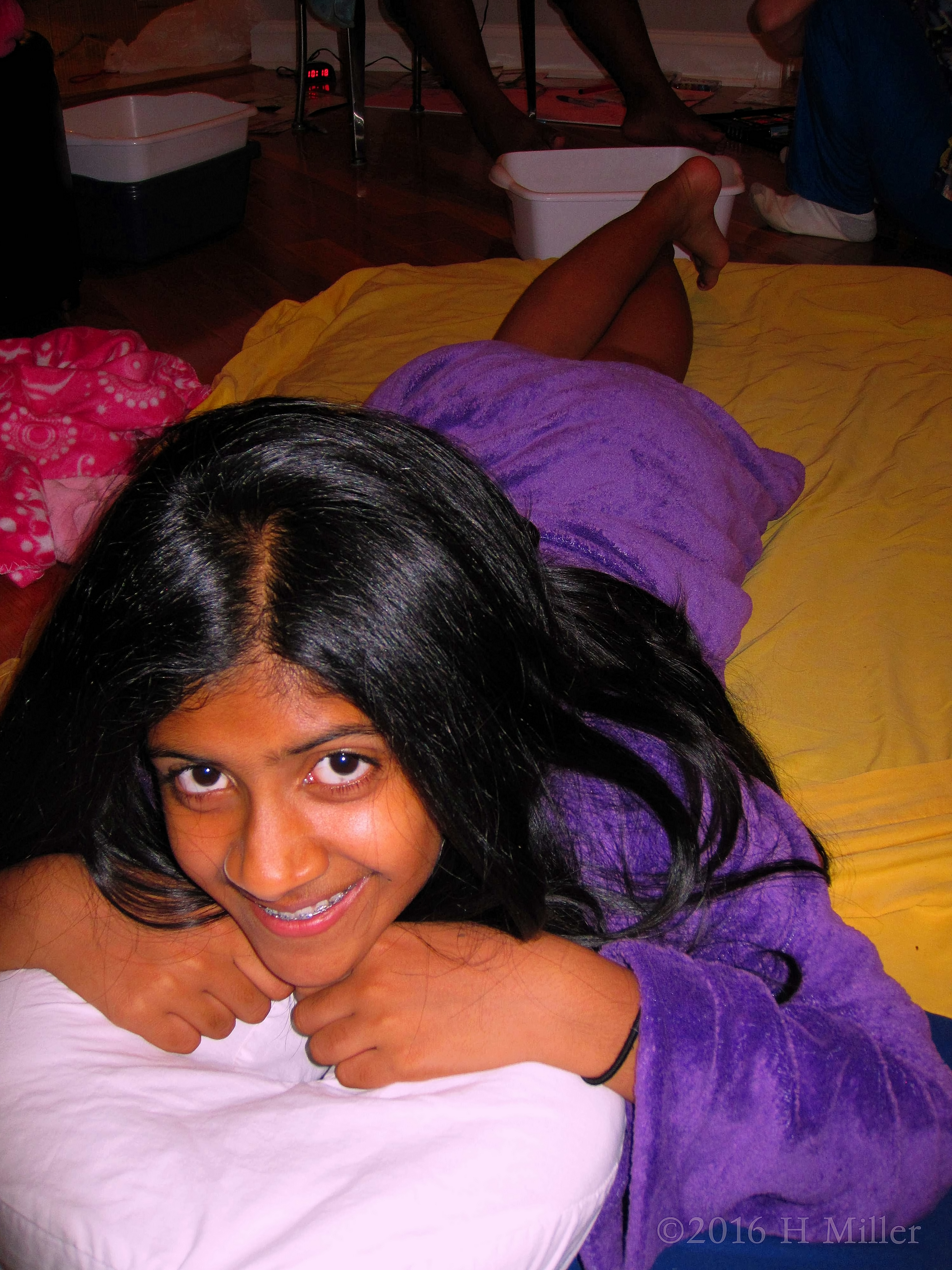 She's Relaxing During Her Kids Massage! She's Relaxing During Her Kids Massage!