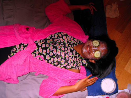 Smiling And Relaxed During Her Kids Facial Smiling And Relaxed During Her Kids Facial