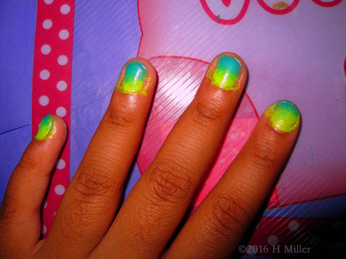 Very Interesting Yellow And Blue Ombre Manicure Very Interesting Yellow And Blue Ombre Manicure