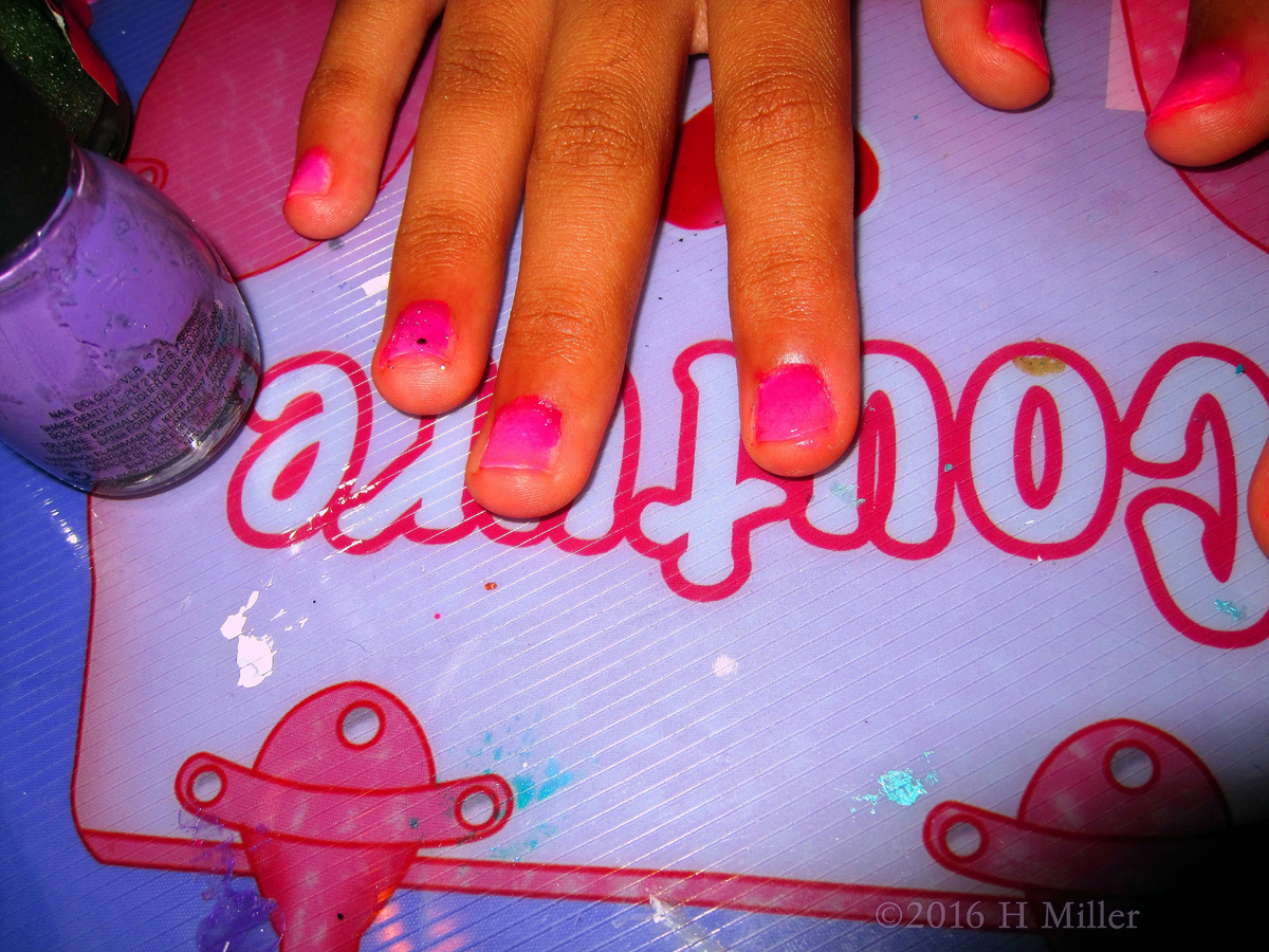 What A Cute Pink Manicure! 