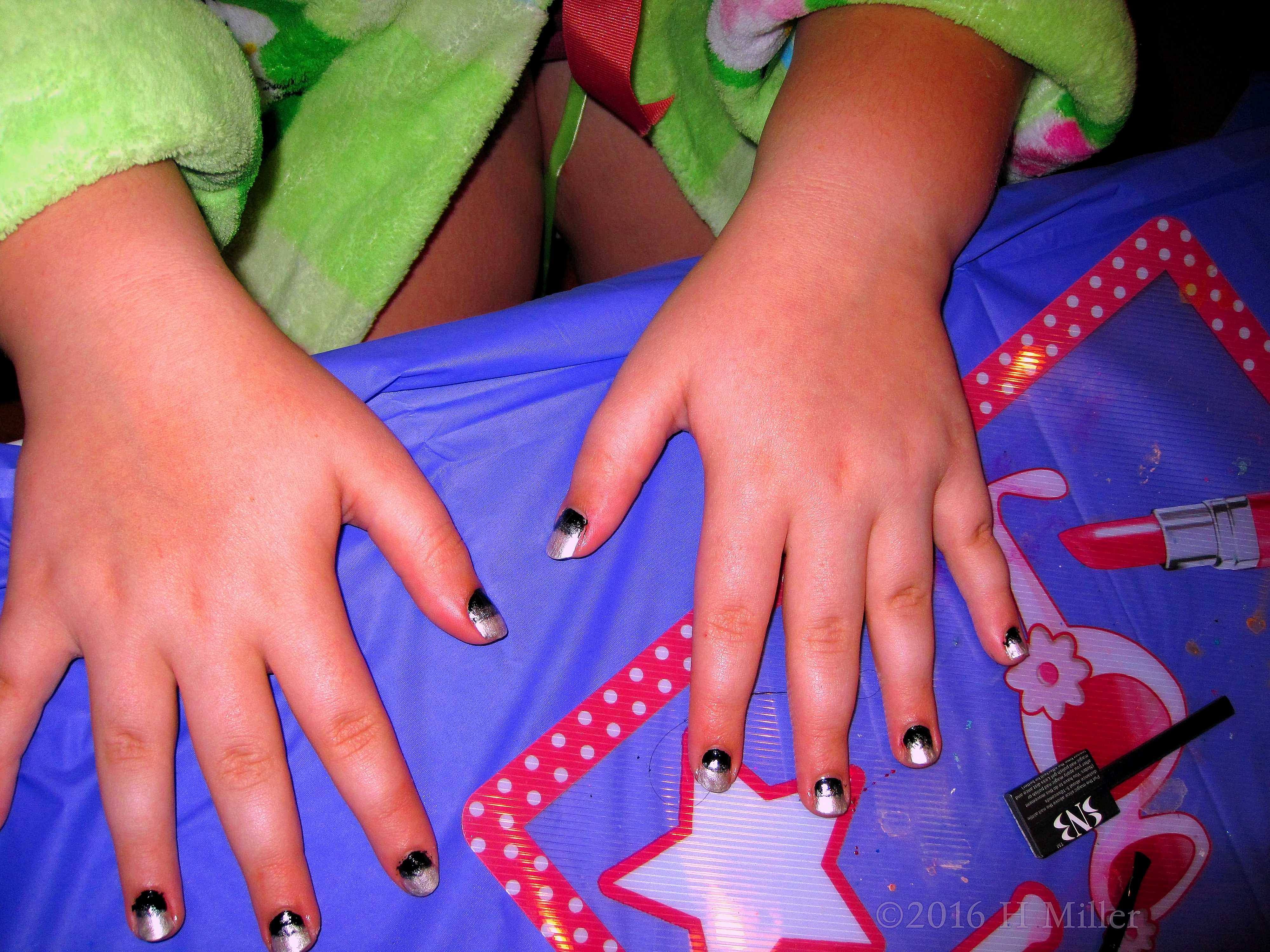 Cool Black And Gold Mini Mani Cool Black And Gold Mini Mani