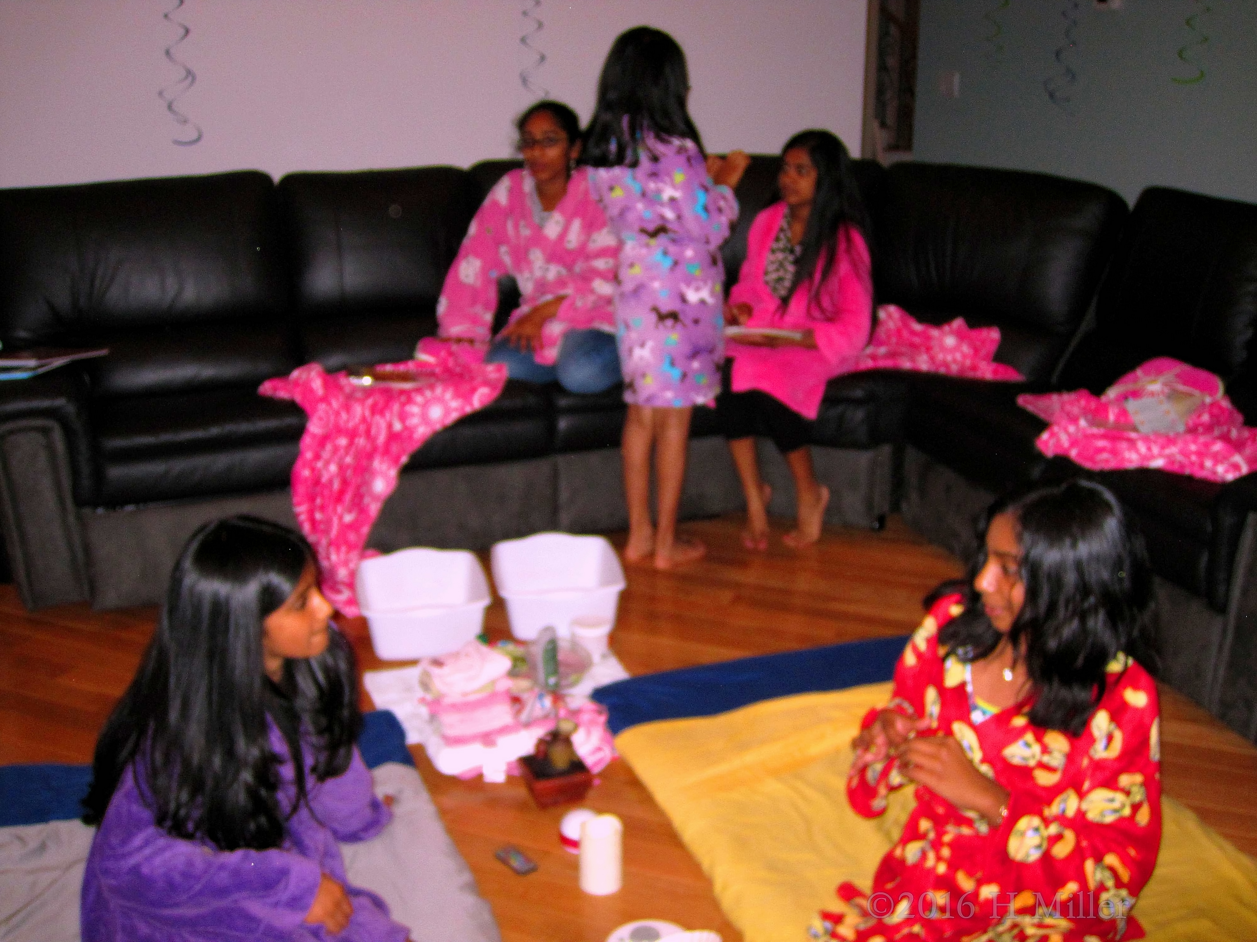 Hanging Out In The Facial And Massage Area Hanging Out In The Facial And Massage Area