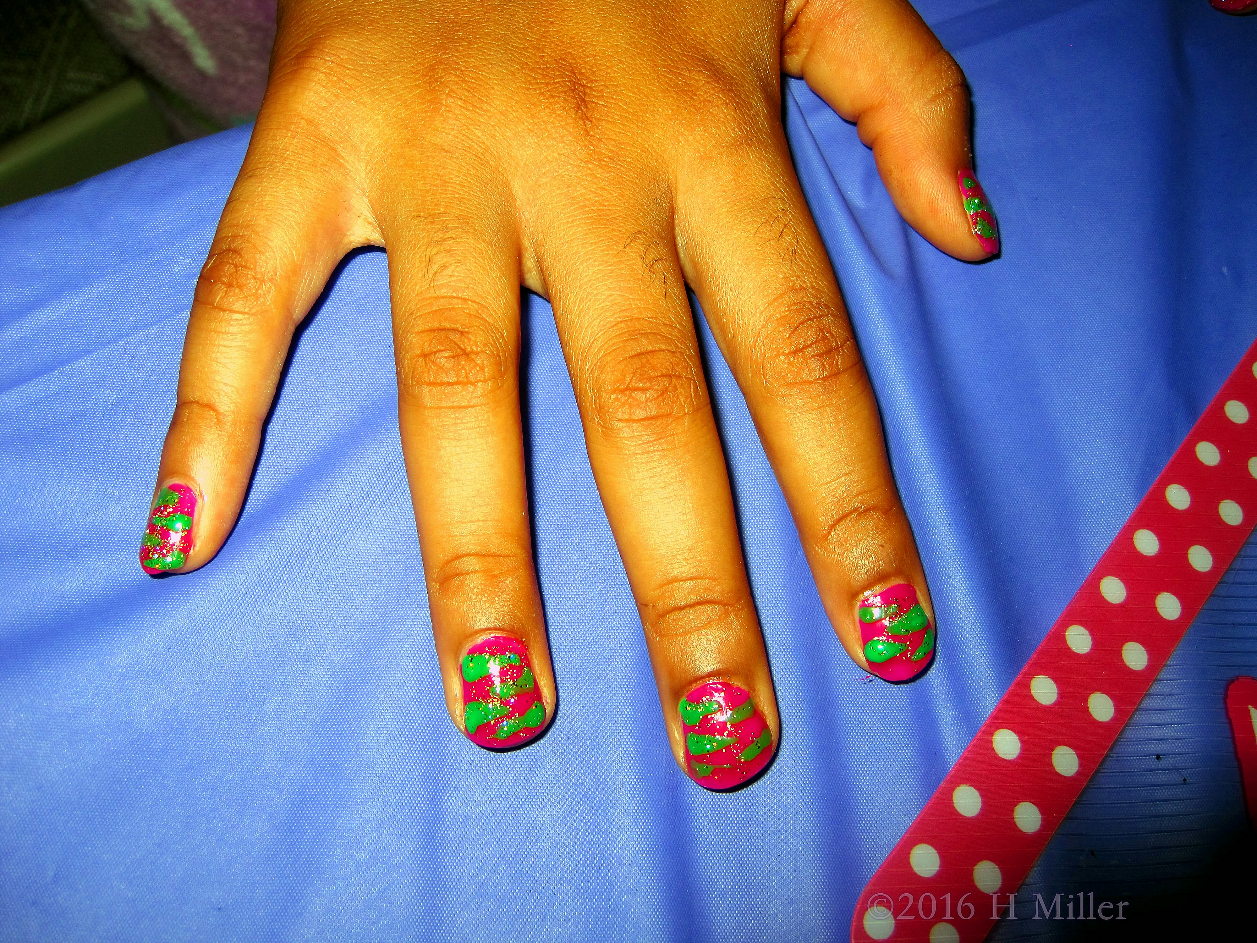 Super Cute Pink And Green Zebra Stripes Mini Mani. Super Cute Pink And Green Zebra Stripes Mini Mani.