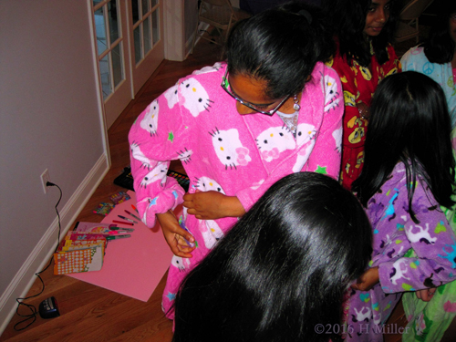 Rollling Up Her Sleeves For Fun! Rollling Up Her Sleeves For Fun!