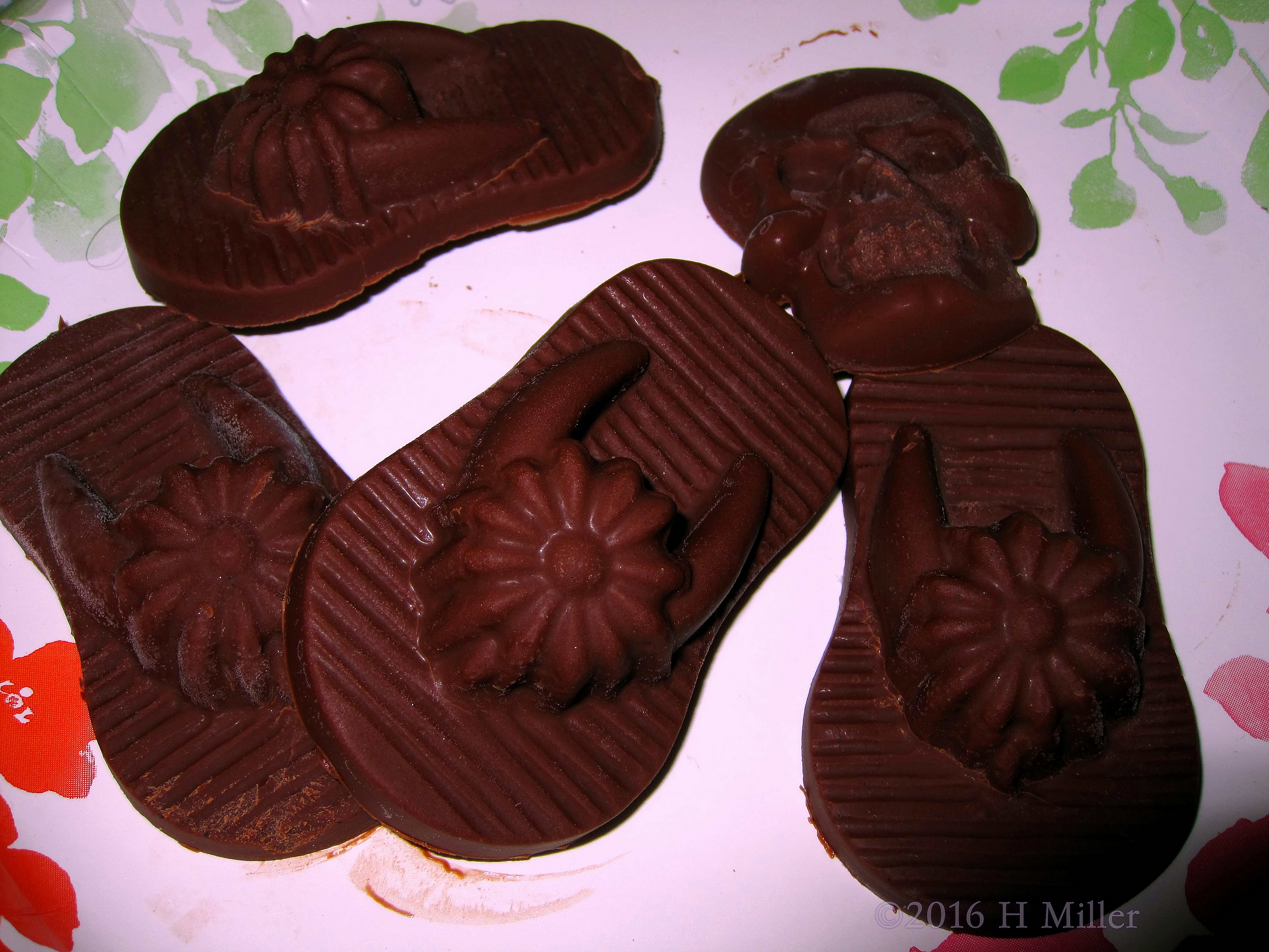Cute Chocolate Molds For The Girls. 