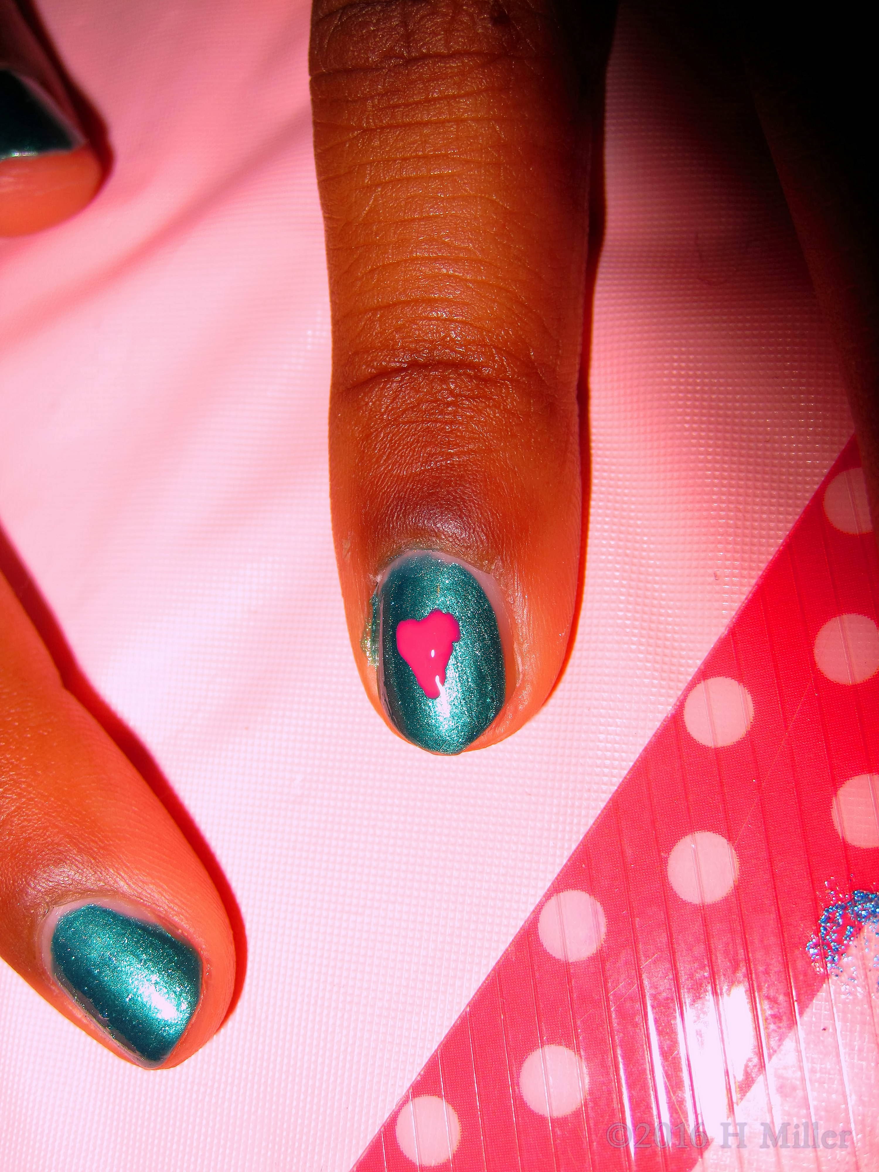 Cute Pink Heart Nail Art Cute Pink Heart Nail Art