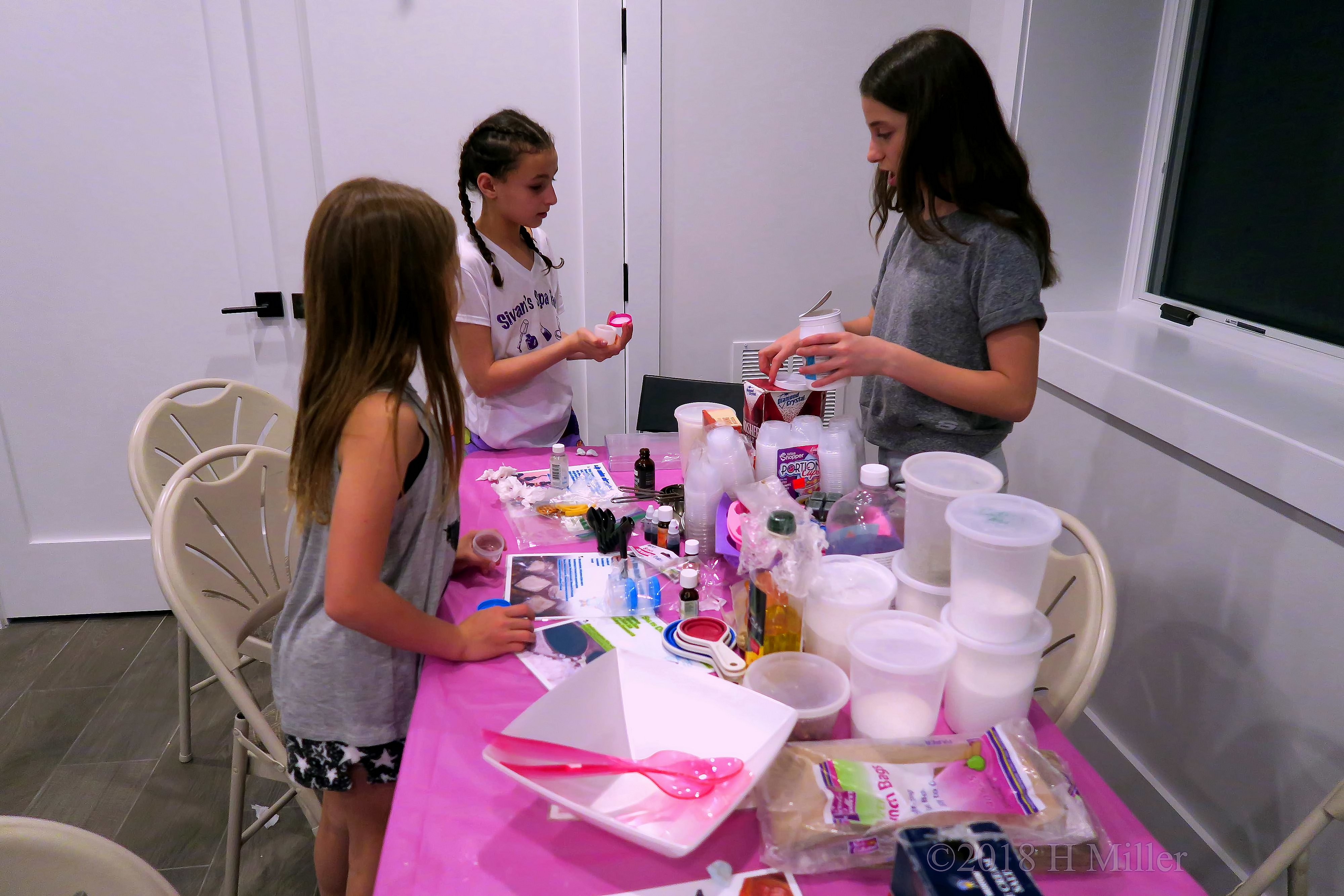 Making Craft Items At The Crafts For Kids Station Making Craft Items At The Crafts For Kids Station