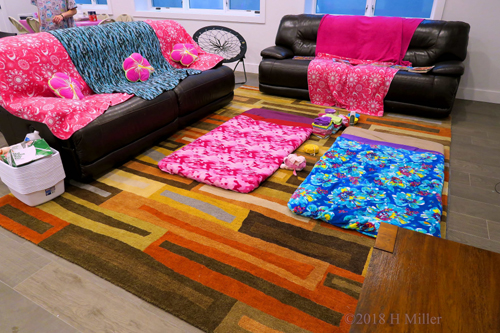 Beautifully Decorated Spa Party Kids Facial And Massage Station Beautifully Decorated Spa Party Kids Facial And Massage Station