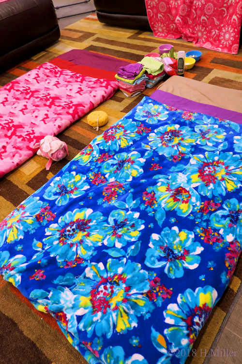 Close Up Of Spa Mats With Throw Close Up Of Spa Mats With Throw